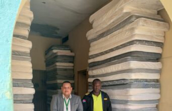 La Defensoría Pública de Neyba entrega 100 colchones a personas privadas de libertad