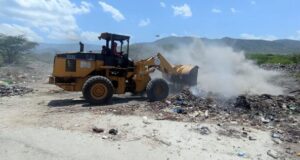 Alcaldía del municipio de los Ríos interviene vertedero municipal