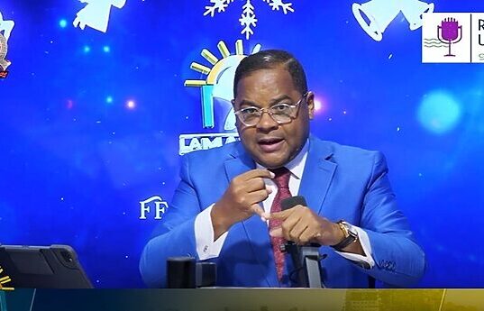 Dary Terrero recomienda que el teleférico y metro inicien operaciones a las 5:00 a. m.