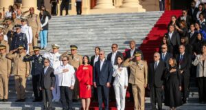 Abinader encabeza acto con motivo del Día de la Bandera