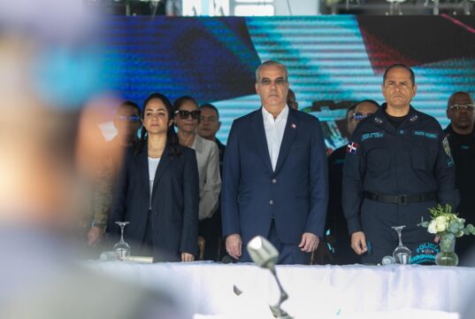 Abinader asiste a lanzamiento operativo Semana Santa 2026