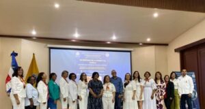 Club de Leones realiza simposio Mujer y Familia dedicado a la ex Senadora de Bahoruco Melania Salvador