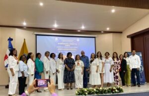 Club de Leones realiza simposio Mujer y Familia dedicado a la ex Senadora de Bahoruco Melania Salvador