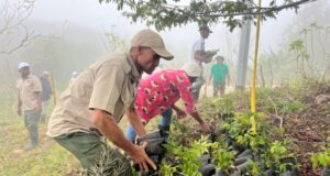 Organizaciones Impulsan Jornadas de Reforestación y Escuelas de Campo para la conservación del Lago Enriquillo El Aguacate