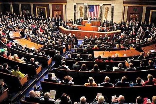 Senado EU rechaza moción para detener la ofensiva contra Irán