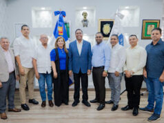 Alcaldesa de los ríos sostiene encuentro con presidente de la lmd, gestiona terminación y equipamiento de funeraria municipal.