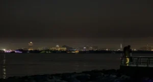 Atacan embajada de EE.UU. en Riad y más bombardeos en Beirut