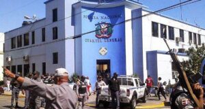 PN suspende y somete agentes por presunto robo dinero en SC