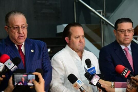 Gobierno se reunirá el martes con Episcopado por crisis bélica