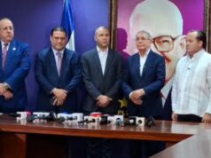 Funcionarios hablan con Danilo sobre impacto de crisis en la RD