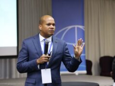 Ven hay «distancia» en RD entre jóvenes y periodismo tradicional