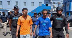 Se entregan a PN dos habrían participado en asesinato mayor