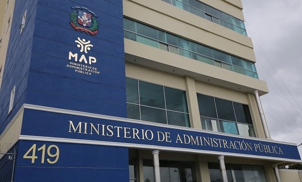 Sede-del-Ministerio-de-Administración-Pública-en-Santo-Domingo.