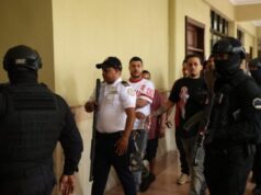 Dictan tres meses de prisión preventiva a 7 motoristas por muerte de chofer en Santiago