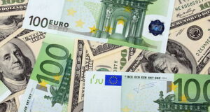 Dólar bajó 18 cts. y el euro 25; eran vendidos $59.68 y $72.53