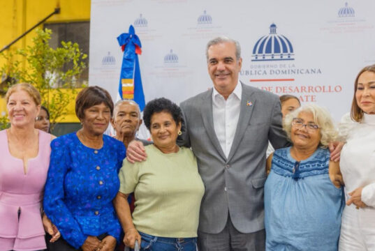 Más de un millón dominicanas recibirán $1,500 en Día Madres