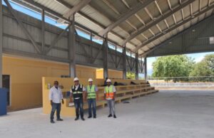 Infraestructura Escolar da toques finales a construcción de techados deportivos en Neiba y Duvergé