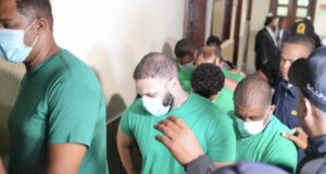 Un año de prisión para las diez personas acusadas estafar BHD