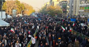 Estrecho Ormuz sigue cerrado; Irán ve derrota vergonzosa EU
