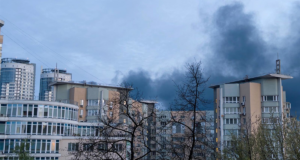 Cinco muertos y 40 heridos deja ataque Rusia a capital ucraniana