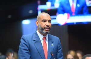 Juan Bolívar Cuevas somete y motiva proyecto solicita la creación de Comedores Económicos en Monserrate y Cabeza de Toro