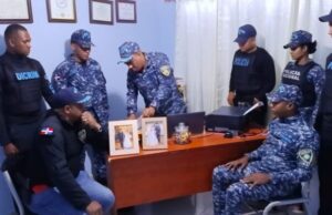 Policía en Bahoruco detiene decenas con órdenes de arresto e interviene puntos de drogas