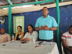 Autoridades de Bahoruco y comunitarios tratan necesidades de Panzo y valoran intervención del gobierno en Zona Cafetalera