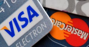Visa y Mastercard dejan de operar en Cuba por sanciones