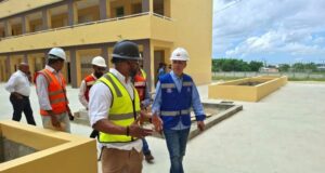 Construcción de nuevas aulas avanzan de forma acelerada en Los Alcarrizos, el Distrito Nacional y Santo Domingo Oeste
