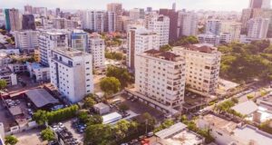 Salud insta población a tomar medidas y evitar golpes calor