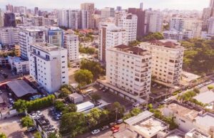 Salud insta población a tomar medidas y evitar golpes calor